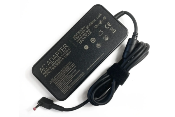 19V 7.1A 135W 5.5*1.7mm Laptop Adapter For Acer Aspire V17 Nitro VN7-792G-59CL PA-1131-16 T Predator Helios 300 G3-571