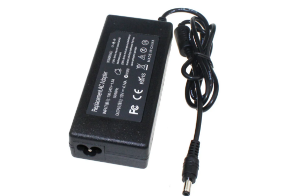 90W 19V 4.74A Laptop AC Adapter For Toshiba Satellite A105 A505 A665 C655 C675 C850 C855 L305 L305D L455 L505 5.5*2.5mm