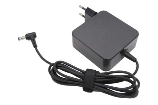 19V 3.42A 65W AC Adapter Charger For ASUS VivoBook 17 X705UQ X705FD X705UV 5.5*2.5MM